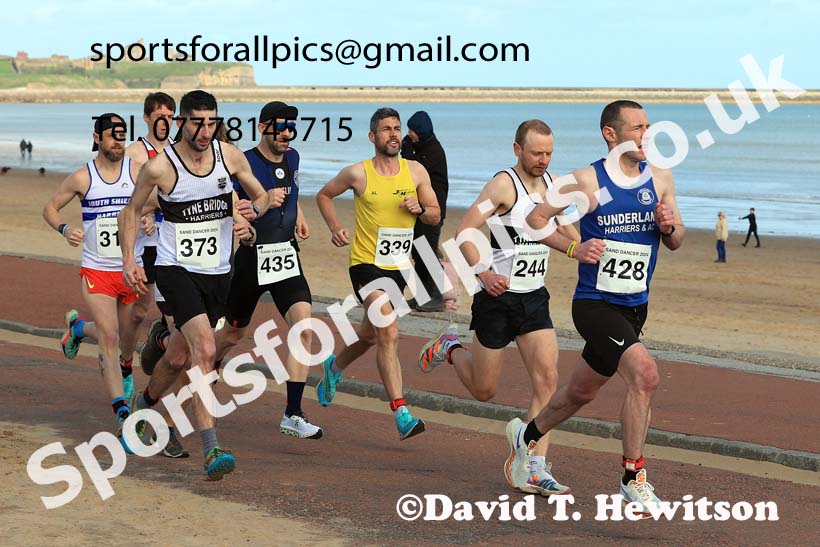 The 2024 Sand Dancer 10k Multi-Terrain, South Shields.  Photo: David T. Hewitson/Sports for All Pics